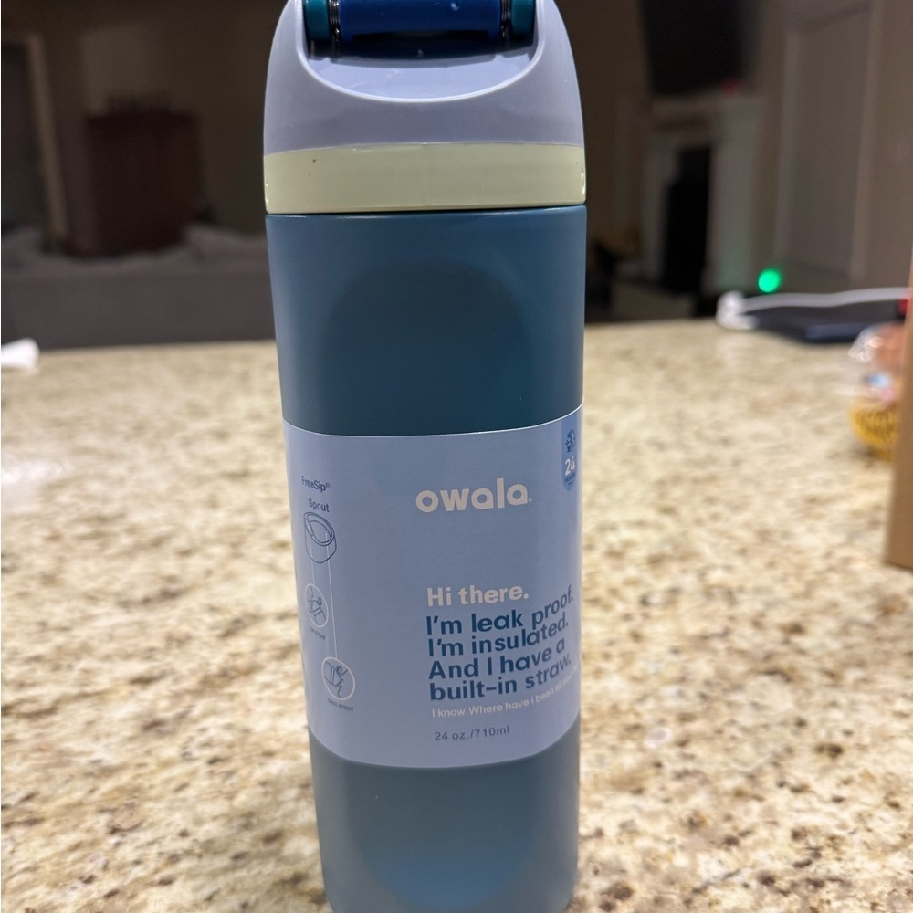 Owala Blue Insulated Tumbler 24oz - Picture 2 of 3